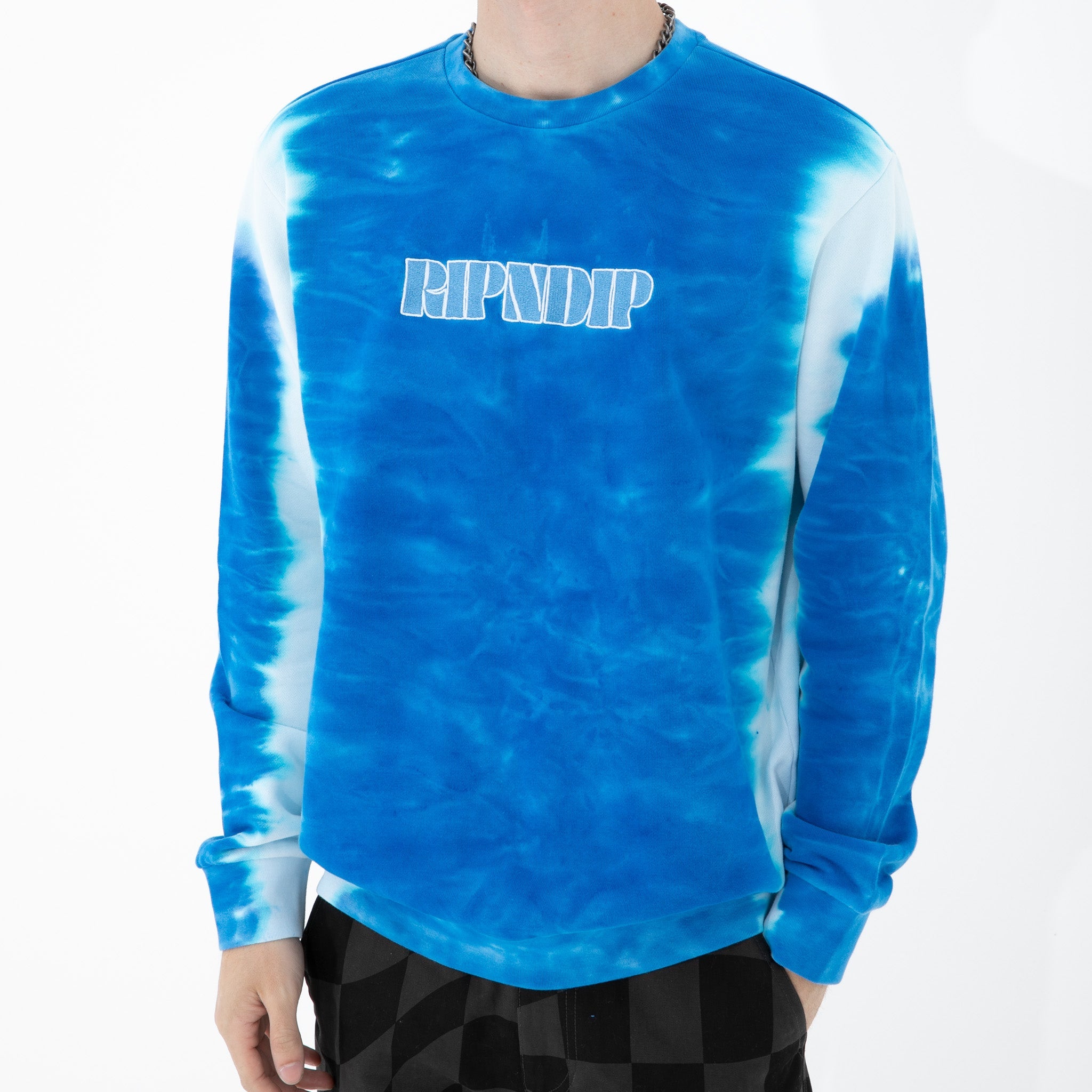 177655 Wilshire Embroidered Crewneck (Blue Stripe Dye)
