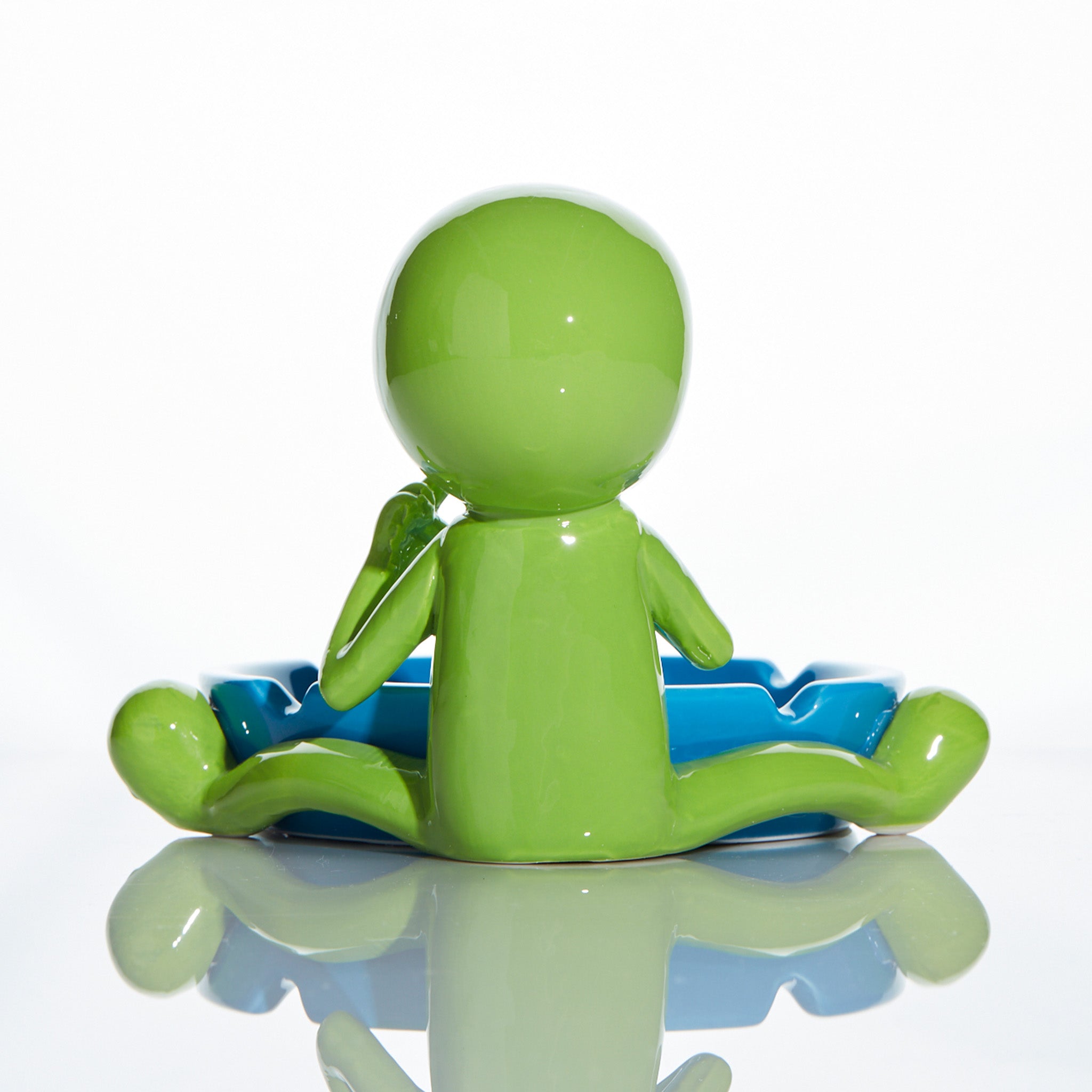 RIPNDIP We Out Here Alien Ash Tray