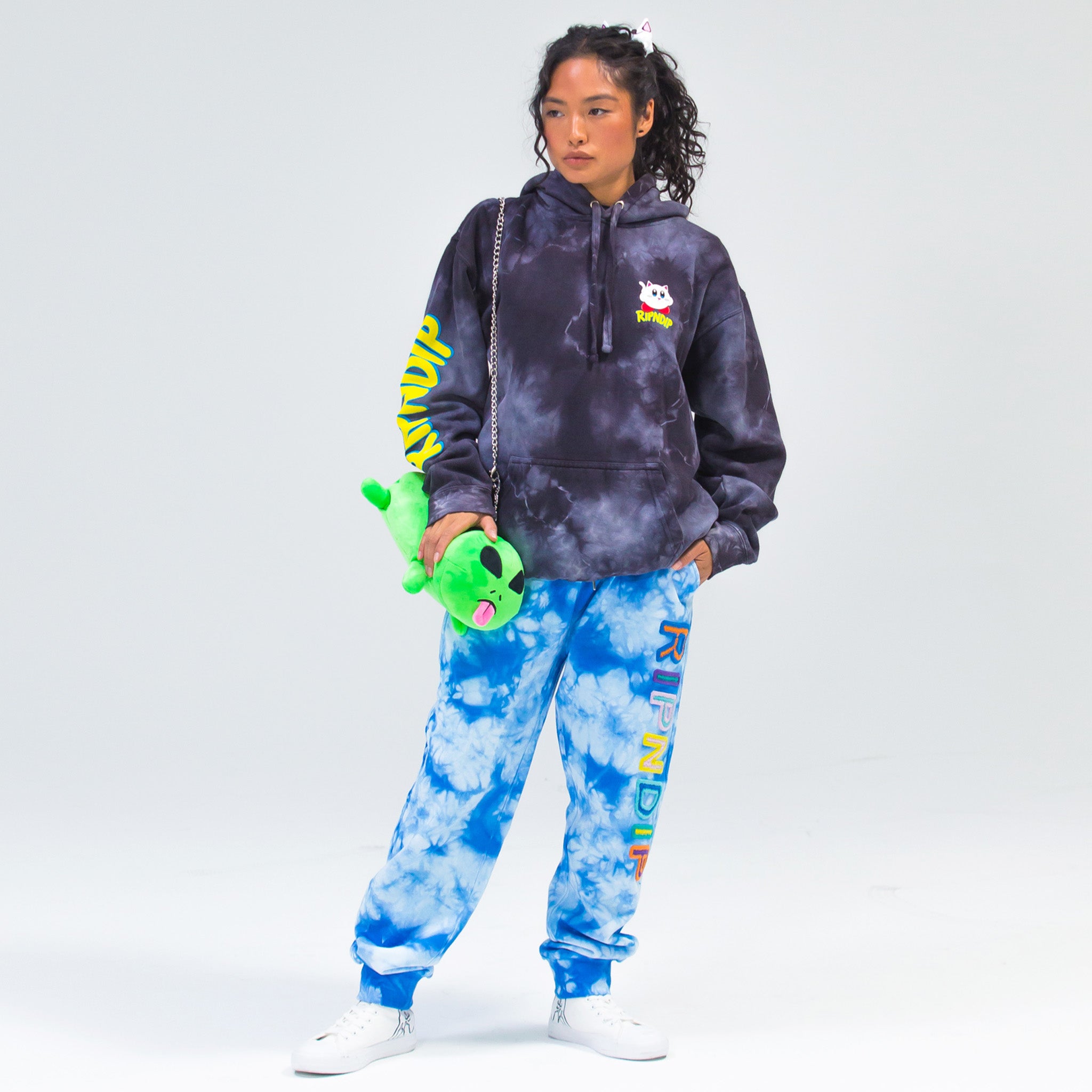 RIPNDIP Whole Gang Plush Carrying Bag (Alien)