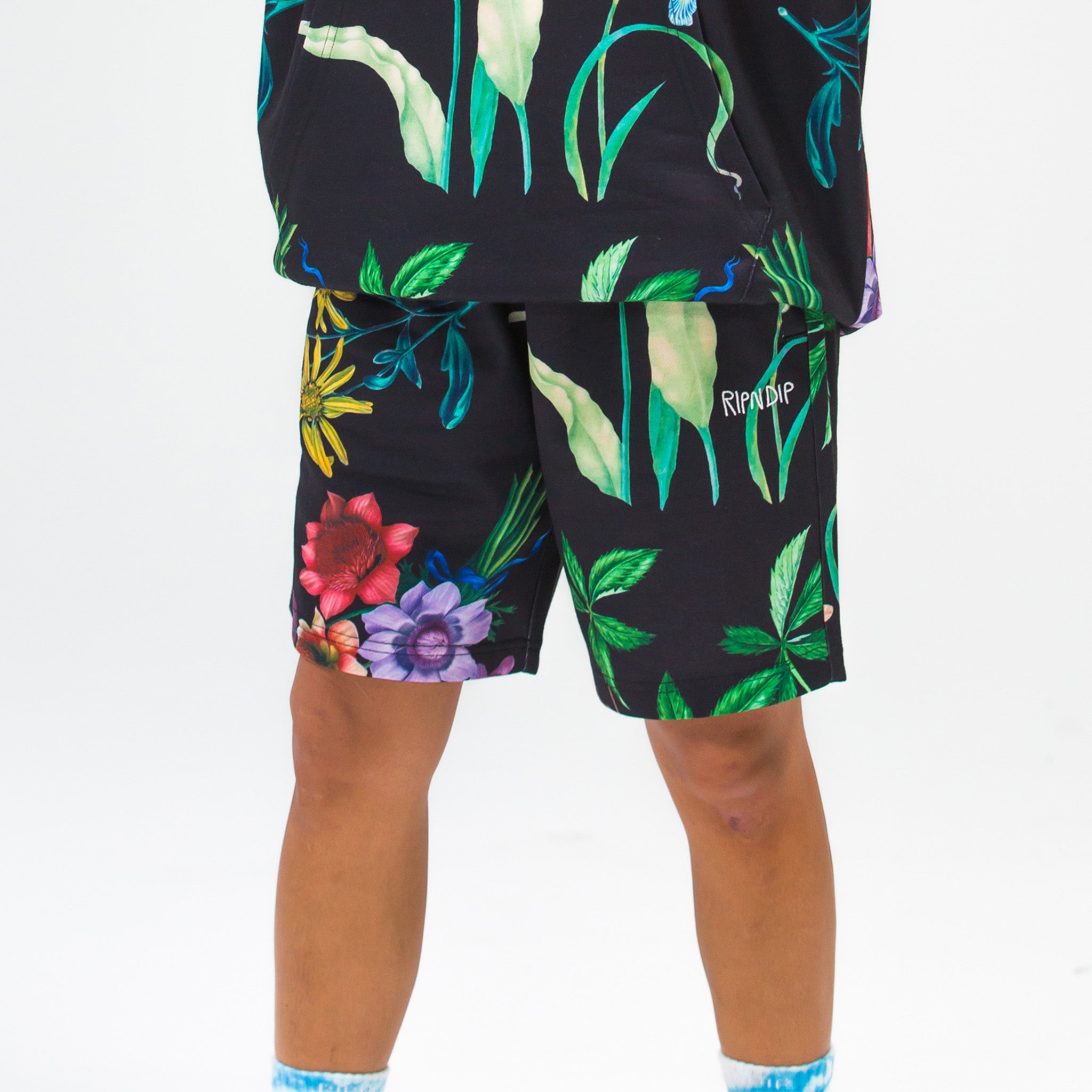 340505 Green House Sweatshorts (Black)